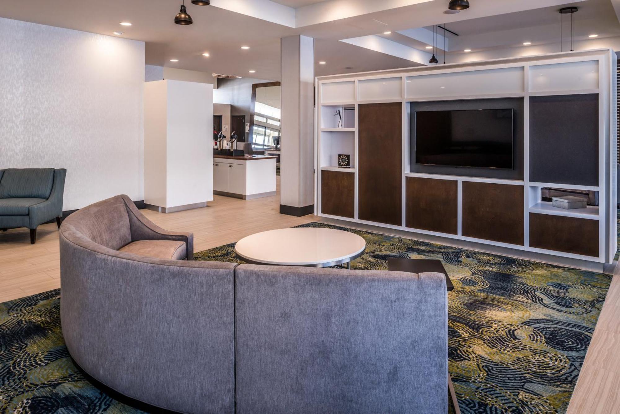 Holiday Inn Detroit Northwest - Livonia By Ihg Екстер'єр фото