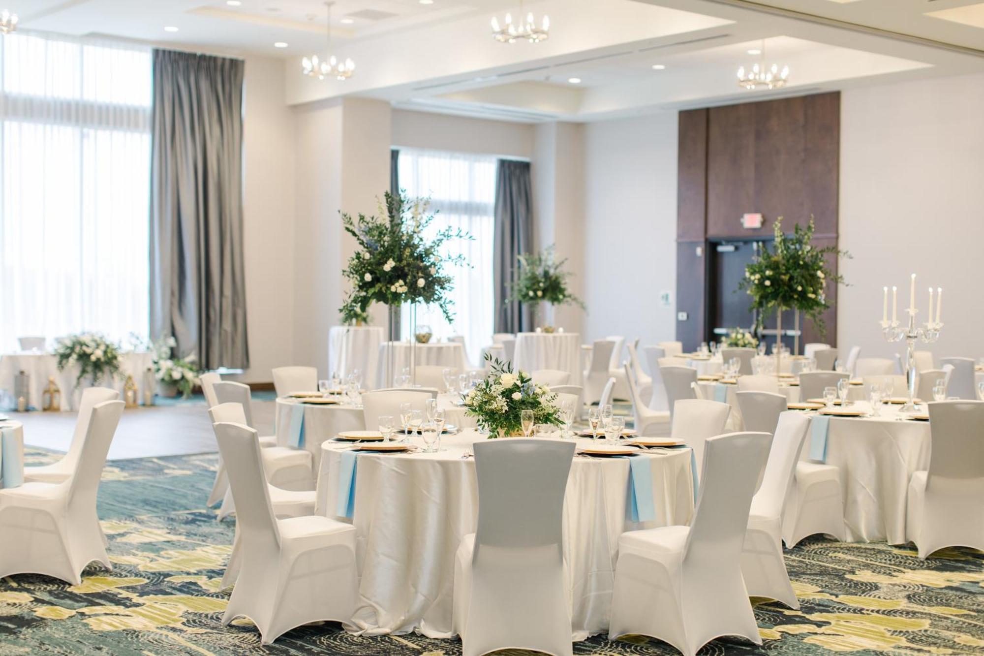 Holiday Inn Detroit Northwest - Livonia By Ihg Екстер'єр фото